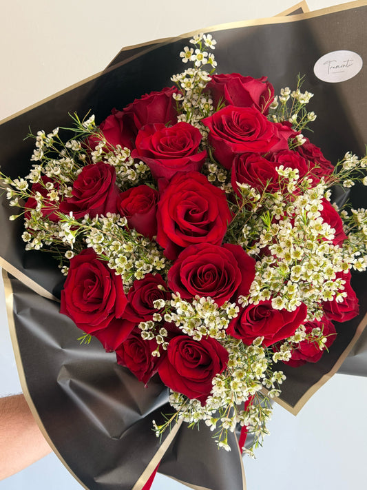 Amor Florecido – Romantic Anniversary Bouquet