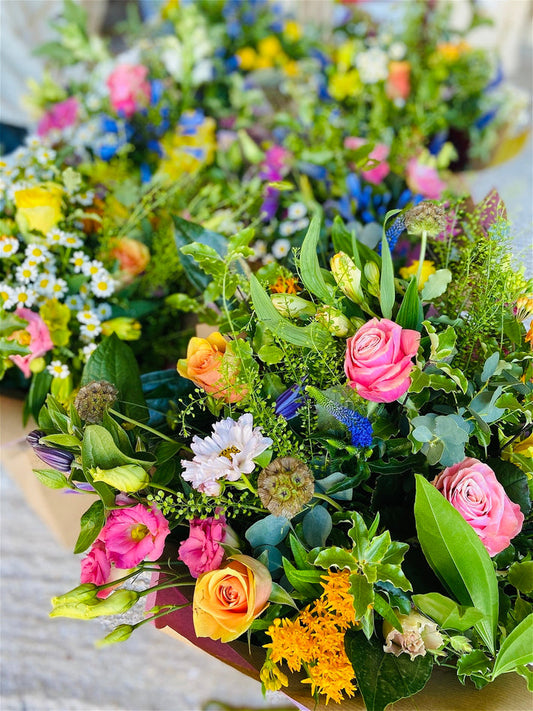 Flowers for Everybody - 1 year floral subscription