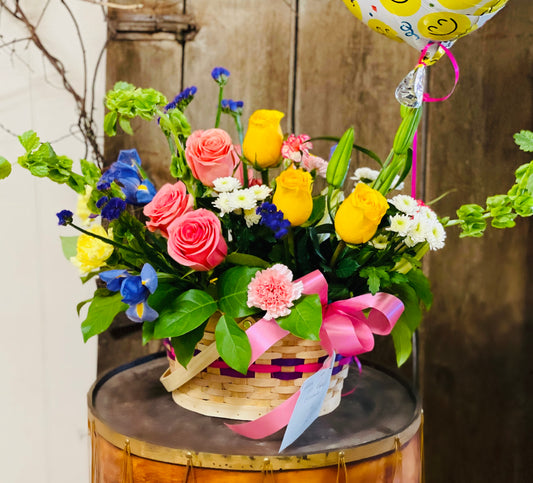 Colorful basket - Tramonti Flowers & Events